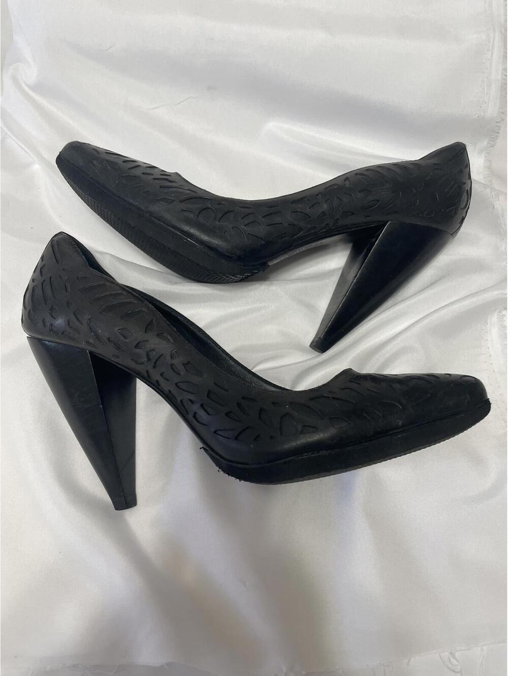 All Saints Black laser cut women's pumps Size 8B NWOT - Picture 6 of 7